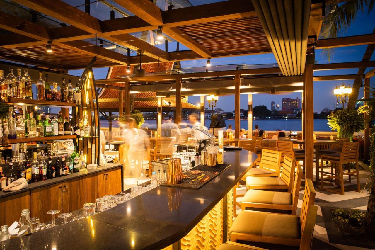 Anantara Riverside Bangkok Resort Екстериор снимка The bar at the top of the Standard East Village