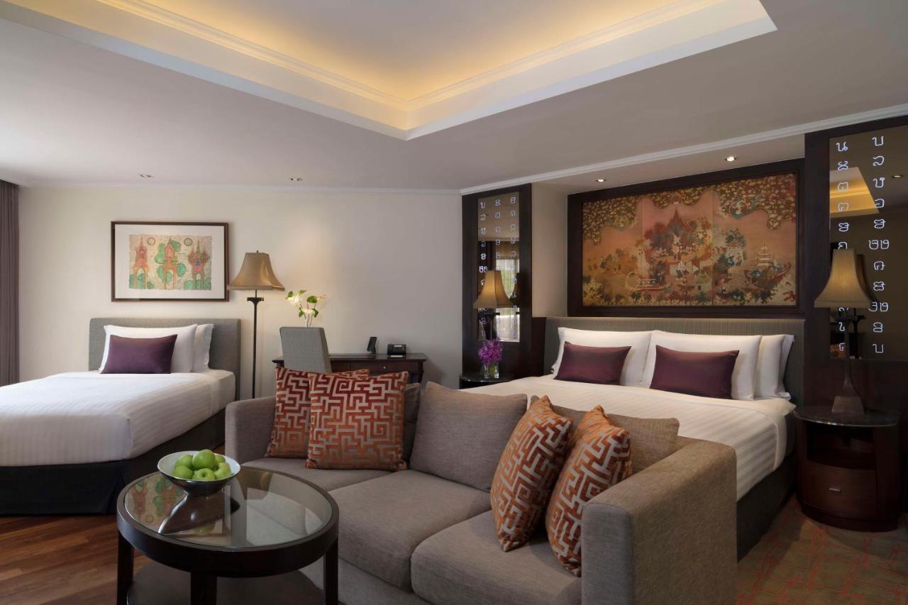 Anantara Riverside Bangkok Resort Екстериор снимка A suite at the hotel