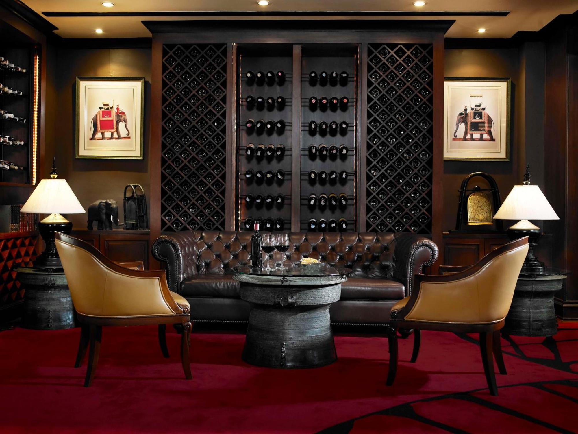 Anantara Riverside Bangkok Resort Екстериор снимка The Wine Library